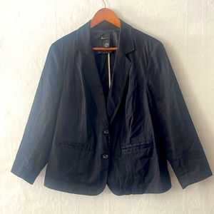 Plus size Lane Bryant Black Blazer Jacket size 18 - worn once